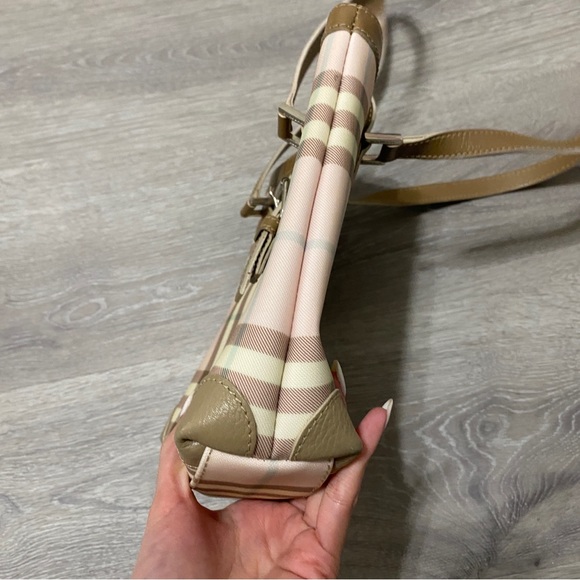 AUTHENTIC BURBERRY PINK PLAID PURSE - Picture 8 of 9